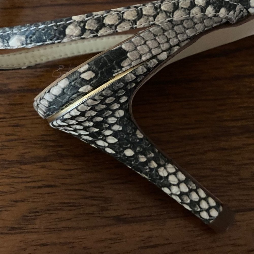 DKNY Landon High Heel Sandals - Picture 13 of 16